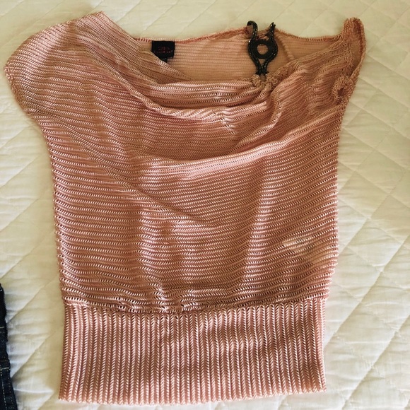 Guess Tops - Petite Outfit ✨